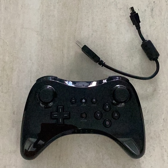 Wii U Wireless Classic Pro Controller Black - Picture 2 of 12